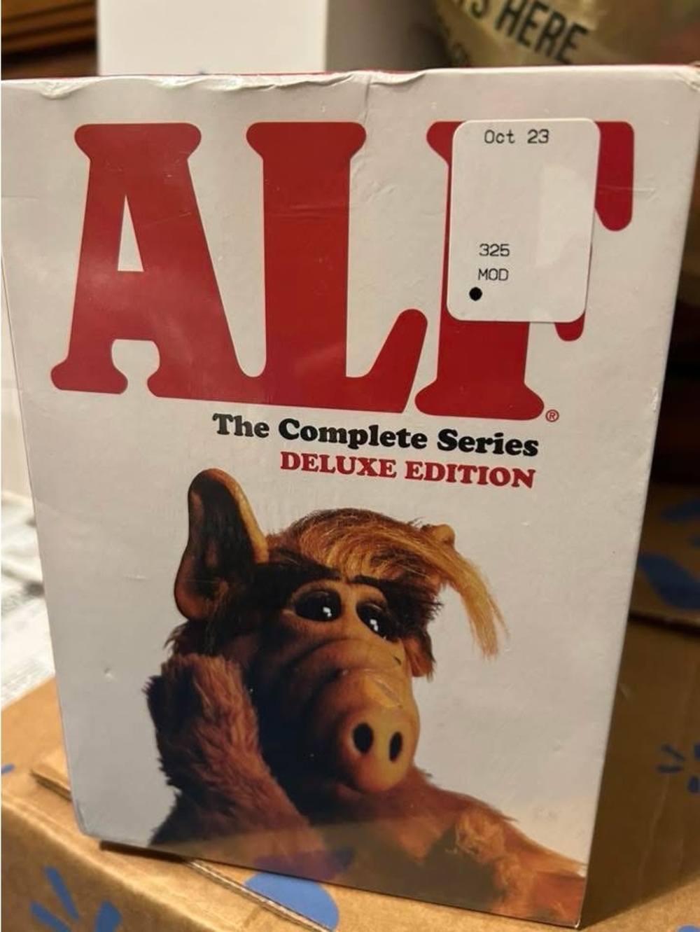 ALF The Complete Series Deluxe Edition - White & Red Box